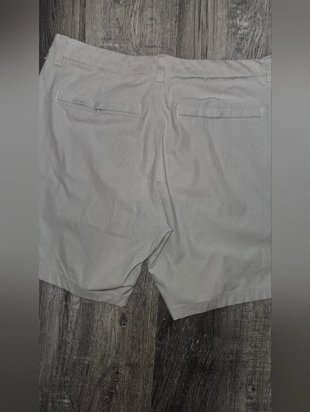 lululemon athletica Men's Light Gray Flat Front Performance Shorts